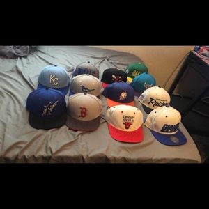 Snapbacks/Fitted hard for sale!